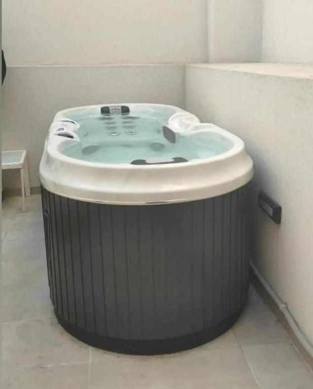 Jacuzzi Maisonette In Sfakia Center 'New 2023' Lägenhet Khóra Sfakíon Exteriör bild